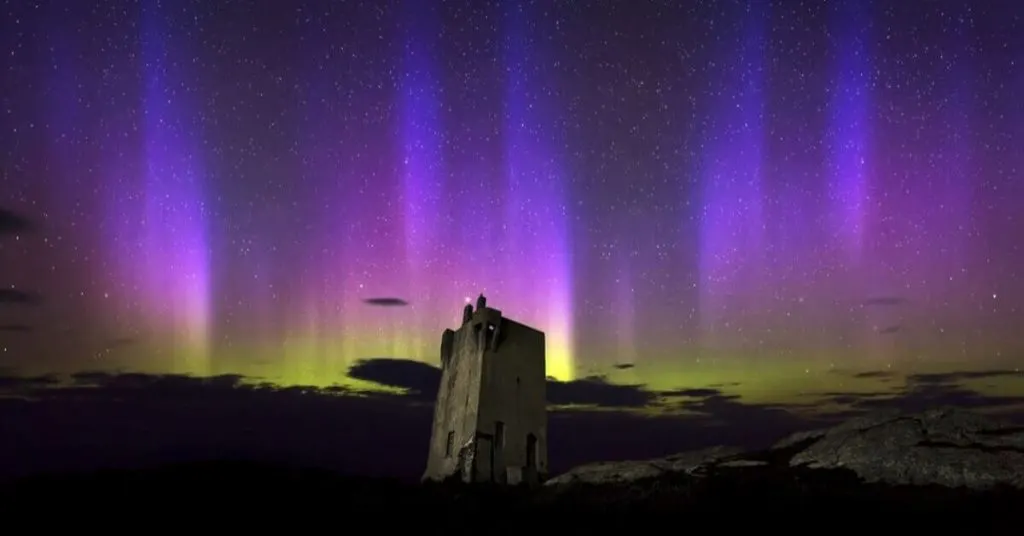 Northern Lights beim Malin Head in County Donegal, Irland