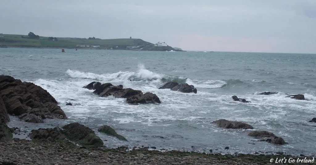 Roches Point Lighthouse marking the entrance to Cork Harbour in winter. 