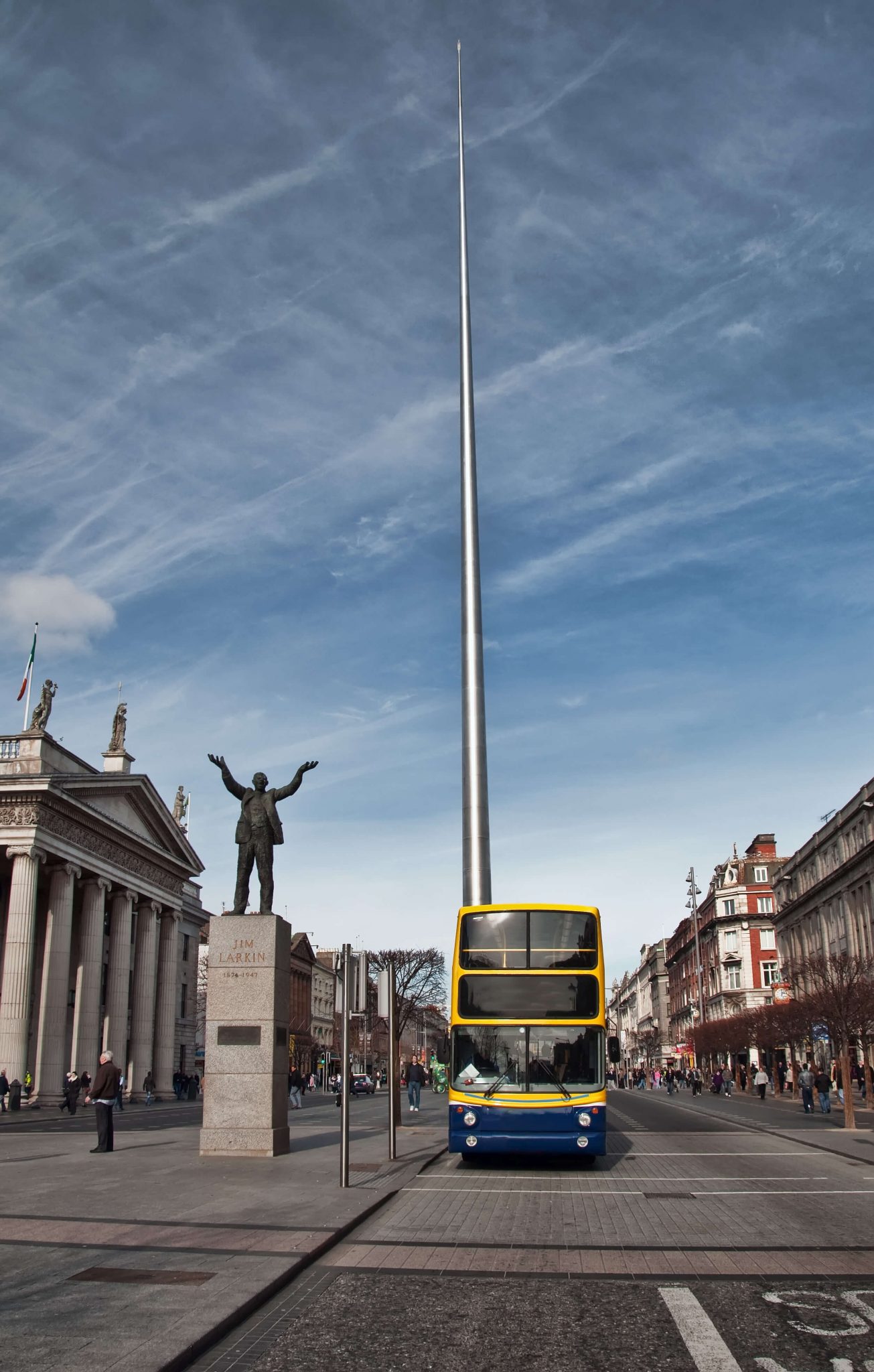 Man kann die Spire (die “Spitze”) in der O’Connell Street in Dublin City nicht verpassen!
