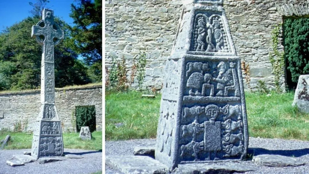 Das High Cross of Moone, County Kildare, mit einer detaillierten Grundplatte, die Daniel in der Löwengrube zeigt