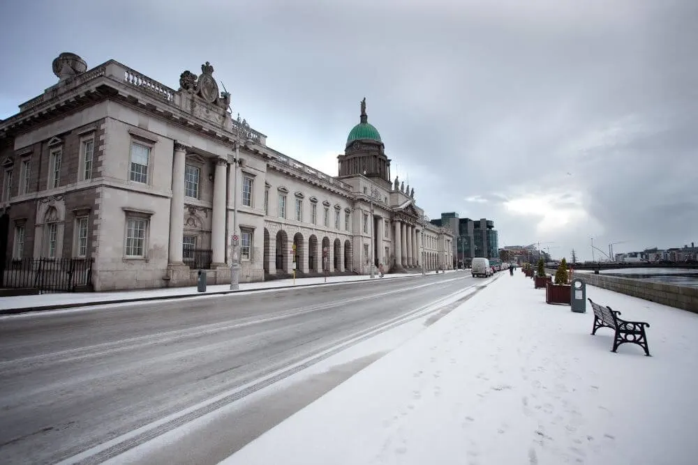 The Custom House in Dublin with a covering of snow. 
