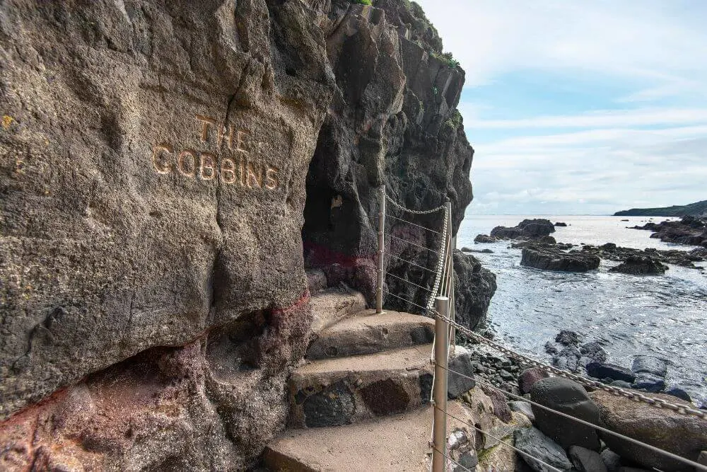 Der Eingang zum The Gobbins Cliff Walk. 
